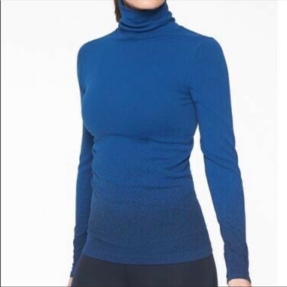 Athleta Fitted Blue Ombre Speckled Turtleneck